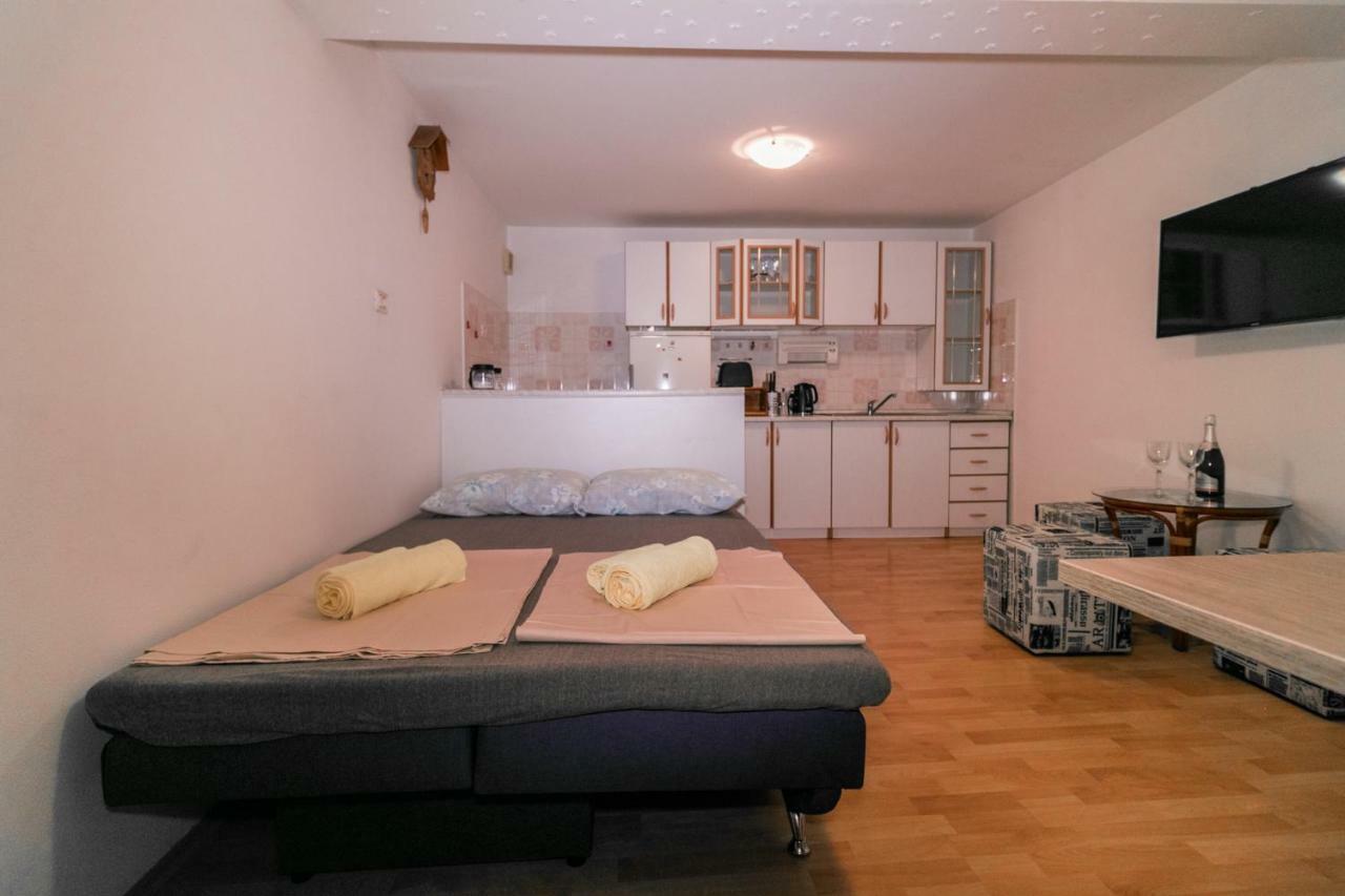 Fri Apartment Piran Eksteriør billede